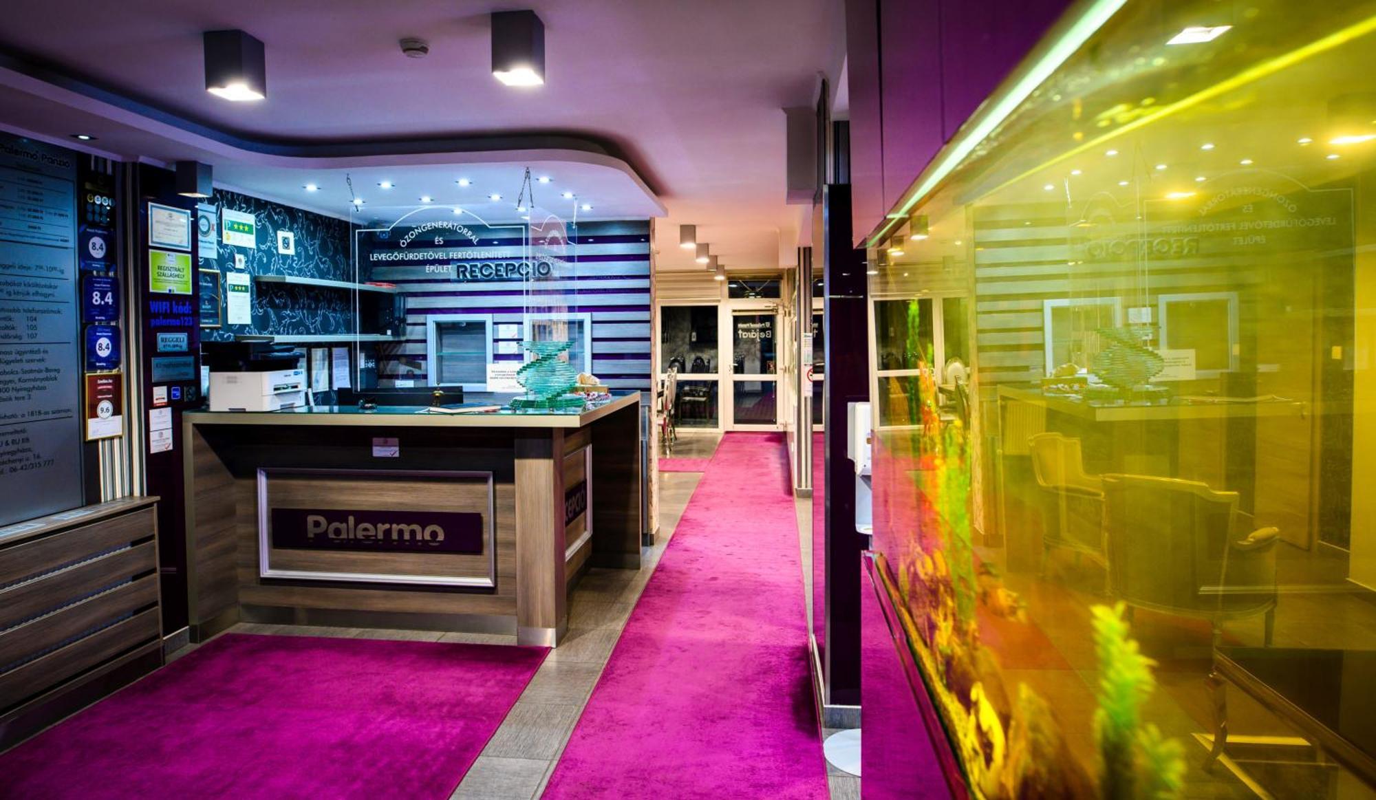 Palermo Panzio Hotel Nyiregyhaza Bagian luar foto
