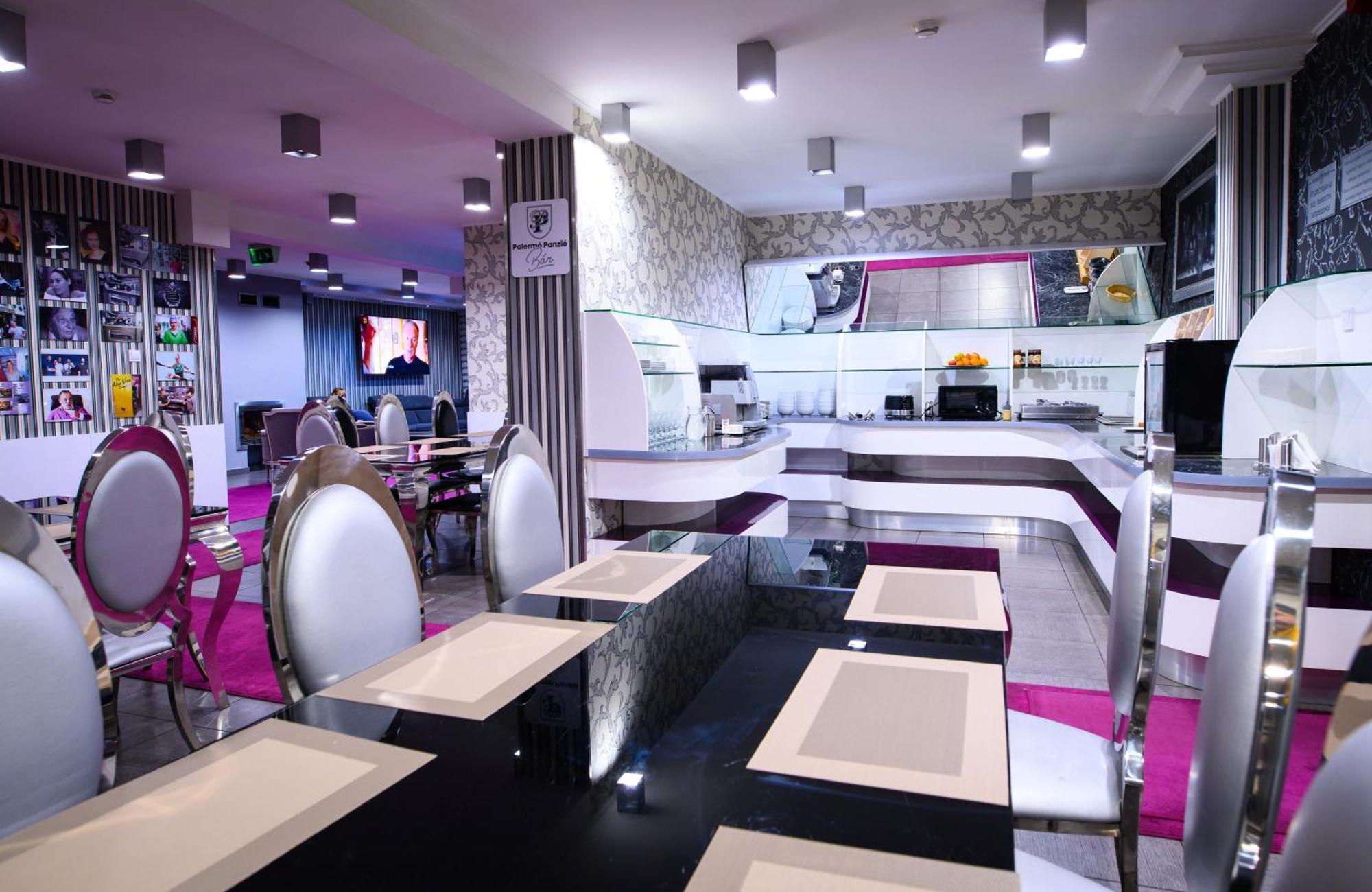 Palermo Panzio Hotel Nyiregyhaza Bagian luar foto